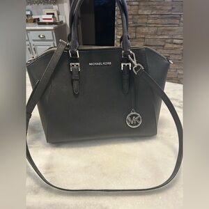 Michael Kors Medium Ciara Black